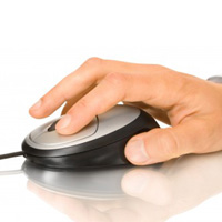 Hand using mouse to sign up for online DADAP course